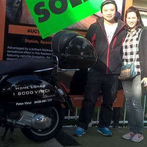 couple at house sale
